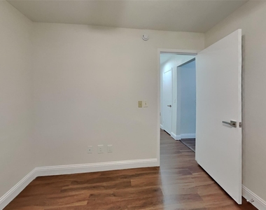9103 Wallingham Court - Photo Thumbnail 9