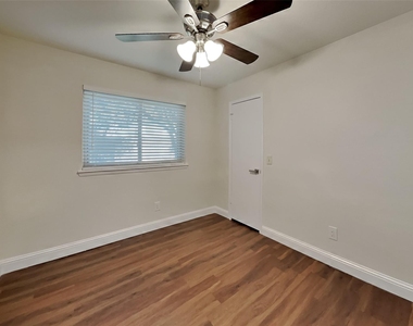 9103 Wallingham Court - Photo Thumbnail 10