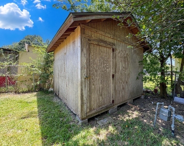 1003 W Hart Avenue - Photo Thumbnail 22