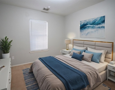 7843 Crescent Village Lane - Photo Thumbnail 16