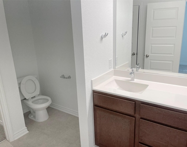 7543 Fishbowl Lane - Photo Thumbnail 14