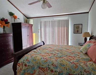1702 E Castaway Street - Photo Thumbnail 11