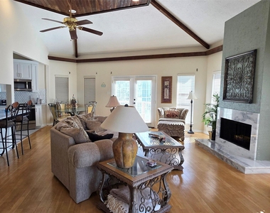 1702 E Castaway Street - Photo Thumbnail 4