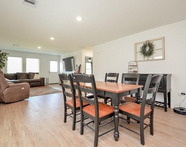 342 Birch Blossom Path - Photo Thumbnail 10