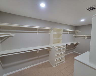 12514 Berry Laurel Lane - Photo Thumbnail 18