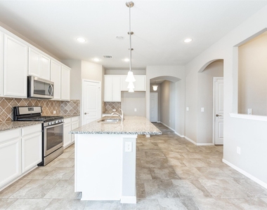 5302 Silver Ledge Drive - Photo Thumbnail 9