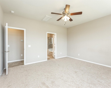 5302 Silver Ledge Drive - Photo Thumbnail 13