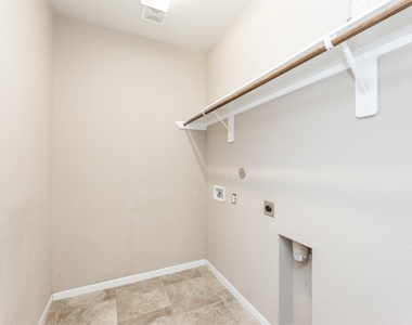 5302 Silver Ledge Drive - Photo Thumbnail 25