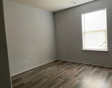 4346 Maggie Street - Photo Thumbnail 14