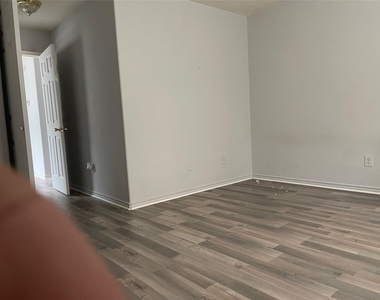 4346 Maggie Street - Photo Thumbnail 7