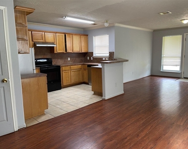 4346 Maggie Street - Photo Thumbnail 2
