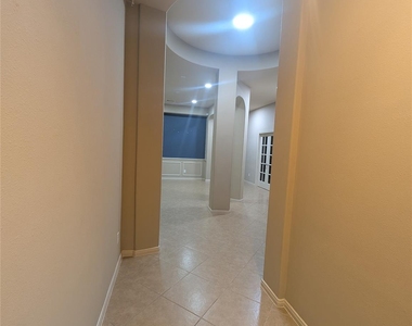14915 Bronze Finch Drive - Photo Thumbnail 6
