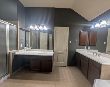 14915 Bronze Finch Drive - Photo Thumbnail 15