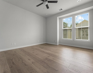 5914 Haring Lane - Photo Thumbnail 7