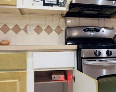 5407 Masonglen Court - Photo Thumbnail 9