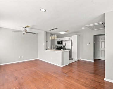 1421 Ruthven Street - Photo Thumbnail 10