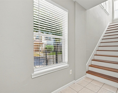 1421 Ruthven Street - Photo Thumbnail 22