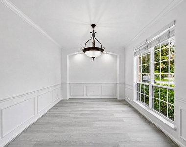 18431 W Laura Shore Drive - Photo Thumbnail 6