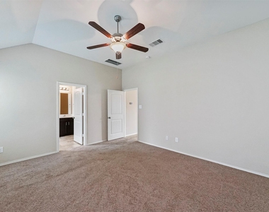 20751 Winghaven Drive - Photo Thumbnail 12