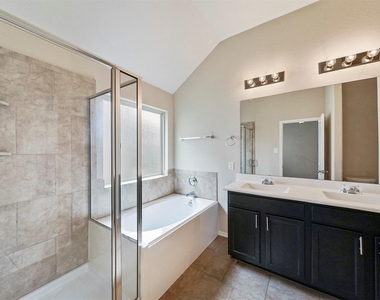 20751 Winghaven Drive - Photo Thumbnail 14