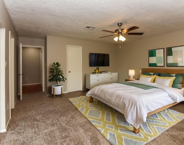 16518 Royal Mile Lane - Photo Thumbnail 10