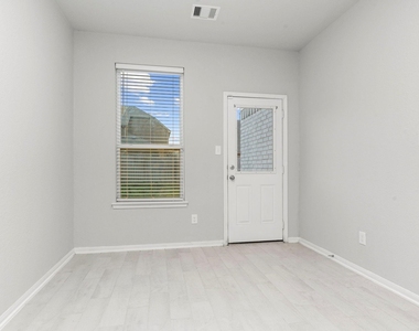 5406 Rustic Ruby Dr - Photo Thumbnail 22
