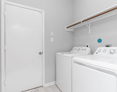 5406 Rustic Ruby Dr - Photo Thumbnail 25