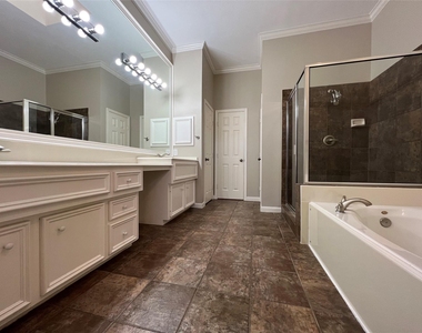1323 Oneil Street - Photo Thumbnail 13