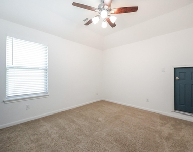 2107 Brooke Avery Drive - Photo Thumbnail 23