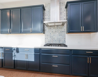 2107 Brooke Avery Drive - Photo Thumbnail 10