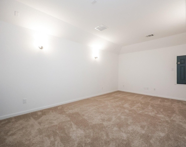 2107 Brooke Avery Drive - Photo Thumbnail 19