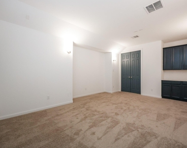 2107 Brooke Avery Drive - Photo Thumbnail 20