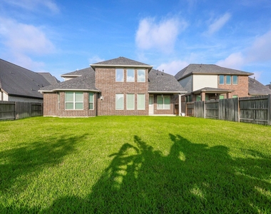2107 Brooke Avery Drive - Photo Thumbnail 30