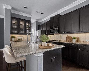 6363 Fairdale Lane - Photo Thumbnail 14
