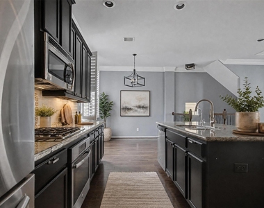 6363 Fairdale Lane - Photo Thumbnail 20