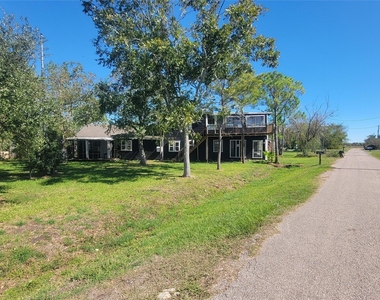 12018 Sandpiper Road - Photo Thumbnail 46