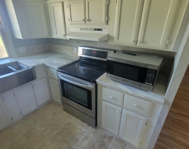 12018 Sandpiper Road - Photo Thumbnail 35