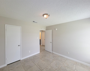 8530 Quail Burg Lane - Photo Thumbnail 25