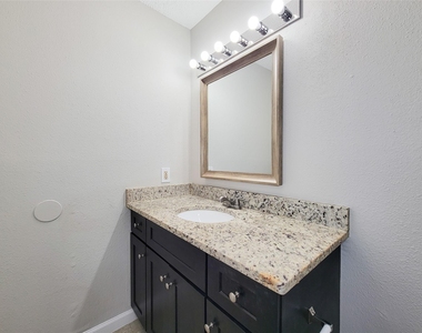 8530 Quail Burg Lane - Photo Thumbnail 34