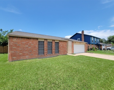 8530 Quail Burg Lane - Photo Thumbnail 1