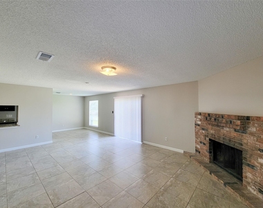 8530 Quail Burg Lane - Photo Thumbnail 10