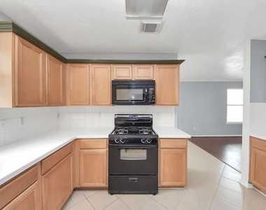 7238 Foxshadows Lane - Photo Thumbnail 47