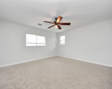 7238 Foxshadows Lane - Photo Thumbnail 44