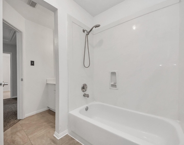 7238 Foxshadows Lane - Photo Thumbnail 42