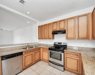 4311 Oak Ridge Drive - Photo Thumbnail 5