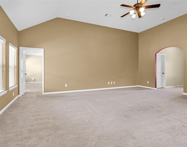 18755 Wichita Trail - Photo Thumbnail 7