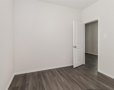 15322 Estrella East - Photo Thumbnail 10