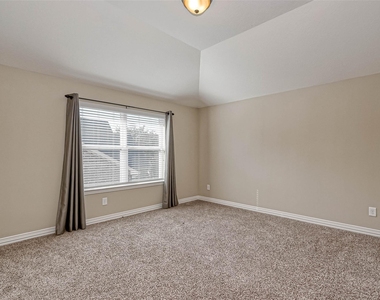 17827 Circular Quay Lane - Photo Thumbnail 21