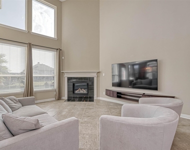 17827 Circular Quay Lane - Photo Thumbnail 8