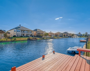 17827 Circular Quay Lane - Photo Thumbnail 45